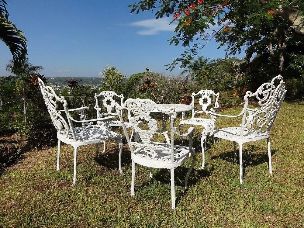 June Plum Bed And Breakfast Mandeville Bed & Breakfast