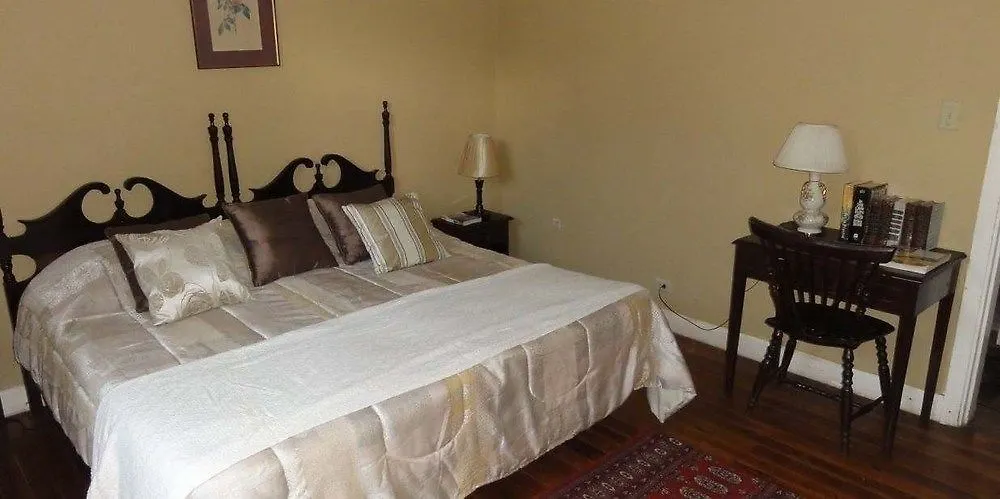 June Plum Bed And Breakfast Mandeville Jamaica