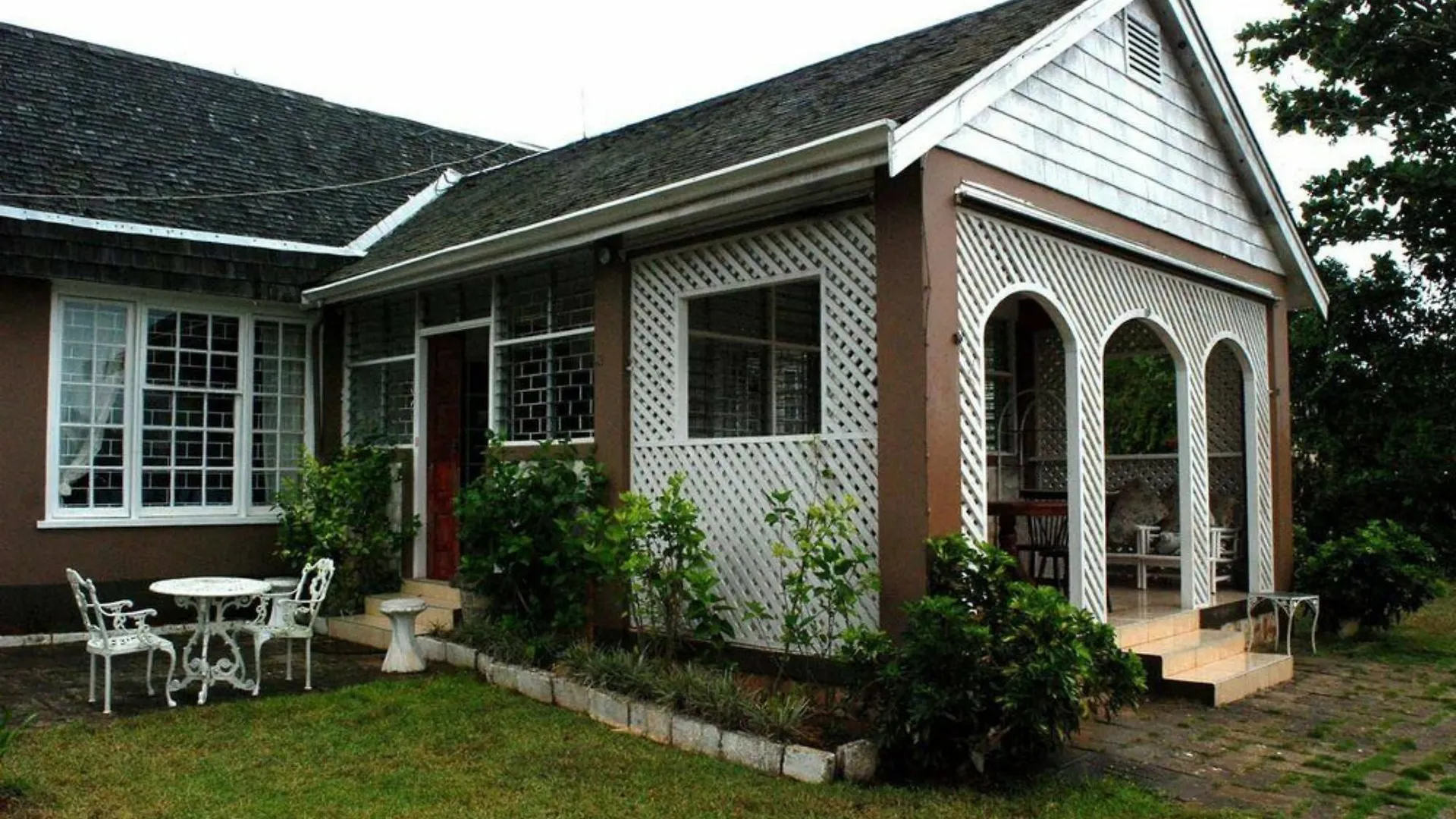 June Plum Bed And Breakfast Mandeville